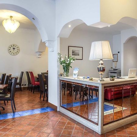Hotel Caracciolo Rome Luaran gambar